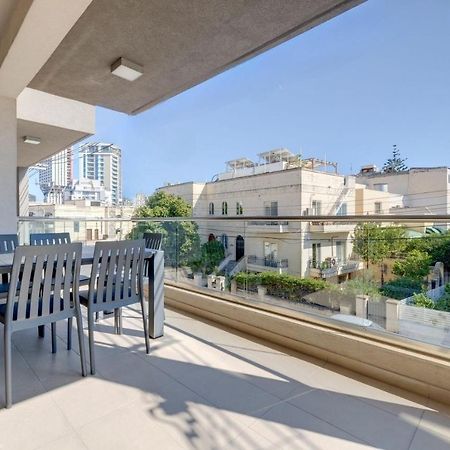 Marvellous 3Br Apartment In Central St Julians San Ġiljan Extérieur photo