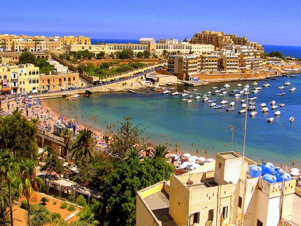 Marvellous 3Br Apartment In Central St Julians San Ġiljan Extérieur photo